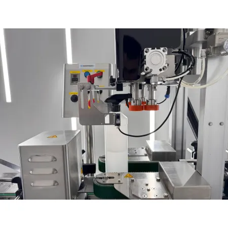 Zakręcarka automatyczna rolkowa CS-3000-9